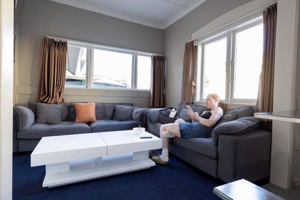 Communal lounge/ TV room