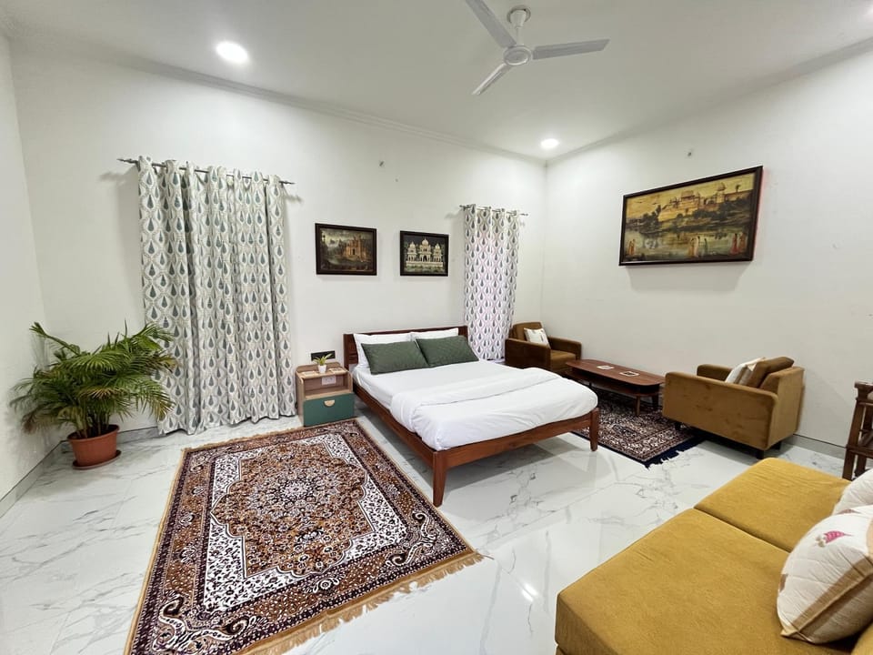 Flora A rooftop with serenity and peace Vacation rental in Jaipur