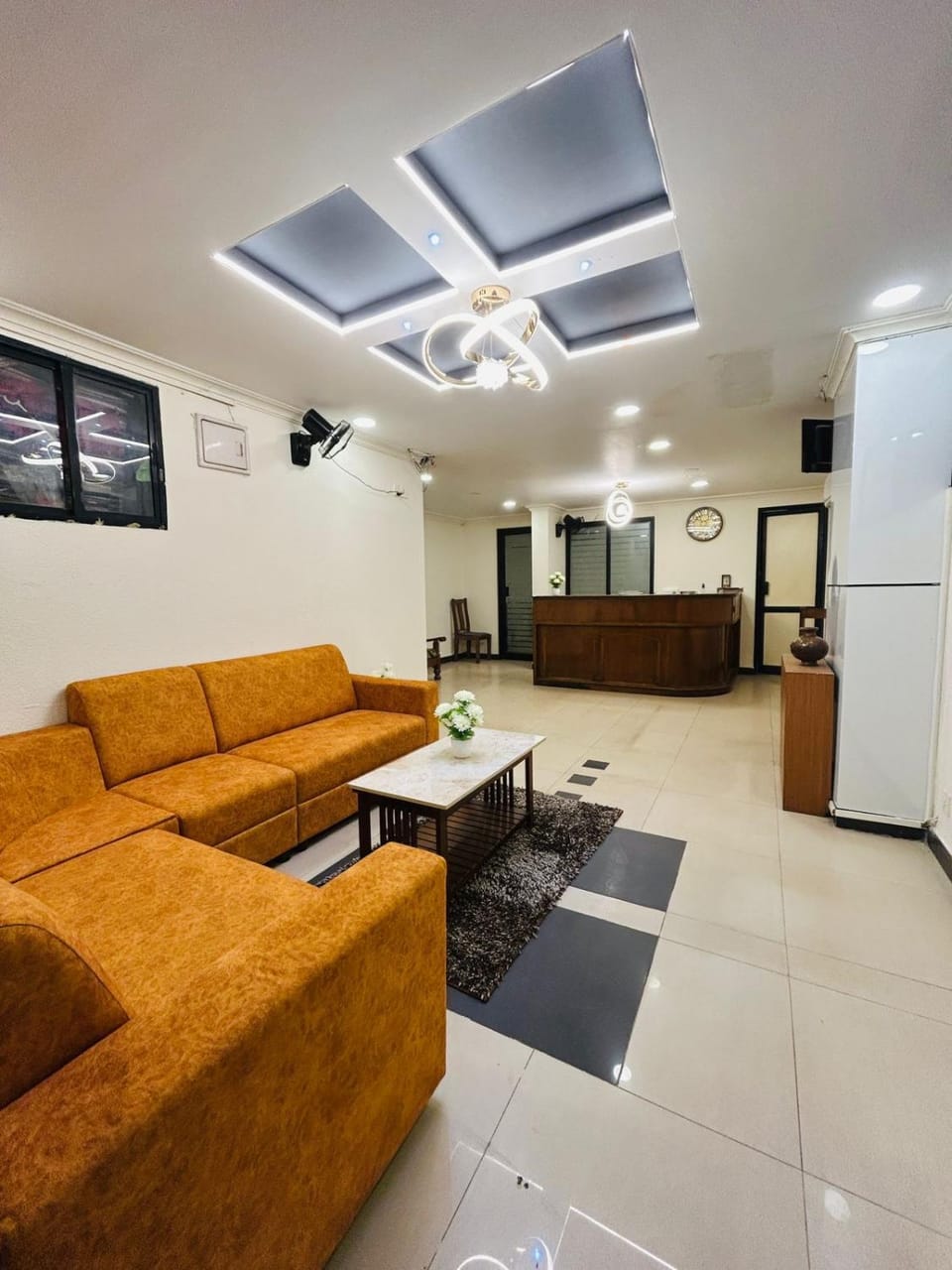 Living room, Seating area, air conditioner