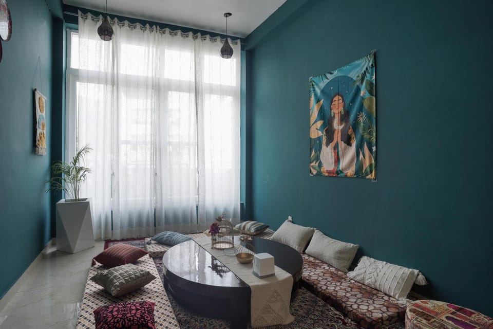 Living room, Seating area