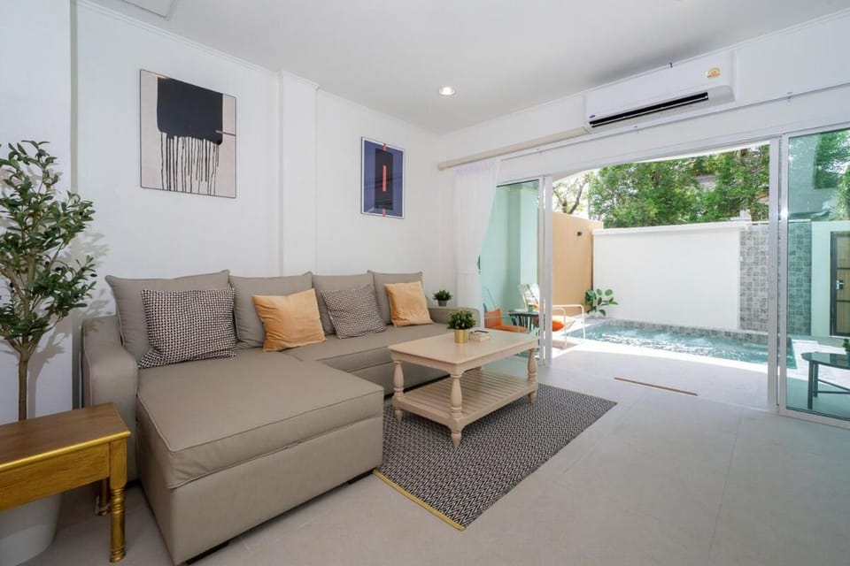 Suite dream villa Bangla Patong sleep 8 Villa in Patong