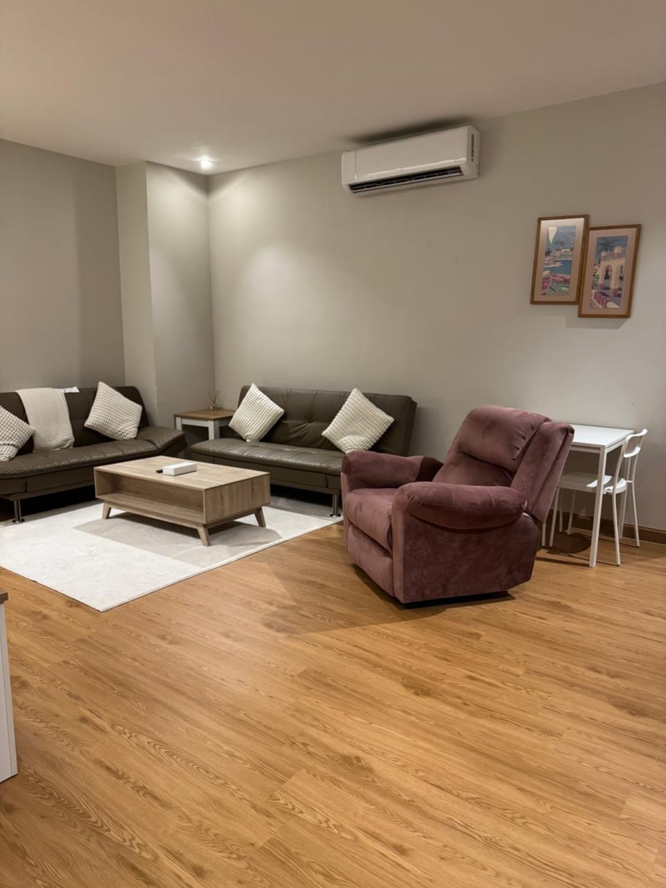 سكينة هاوس غرفة وصالة Apartment in Riyadh