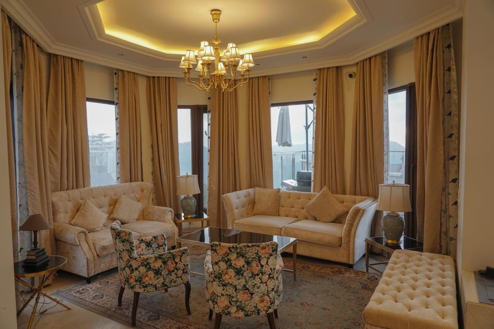 Living room, Seating area