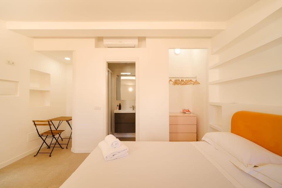 Trevi's Nest by BuddyRent Inn in Rome