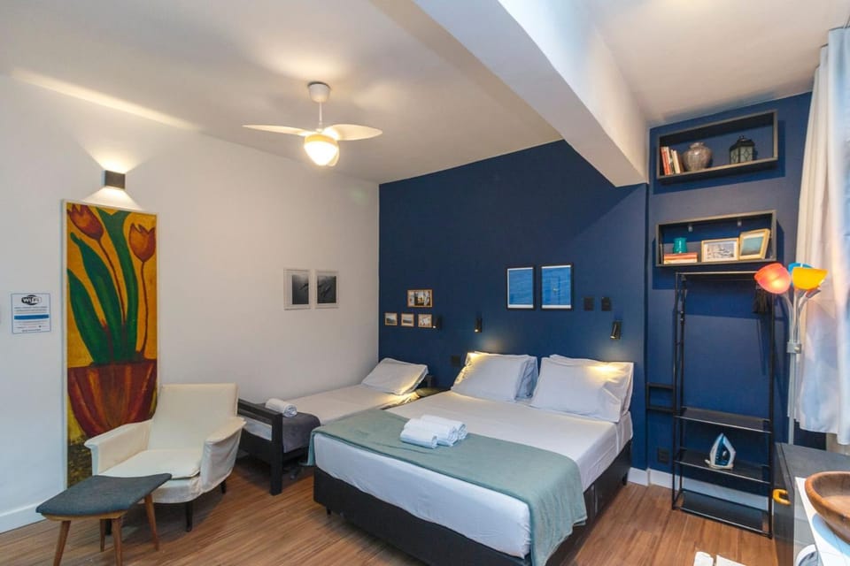 Photo of the whole room, Bedroom