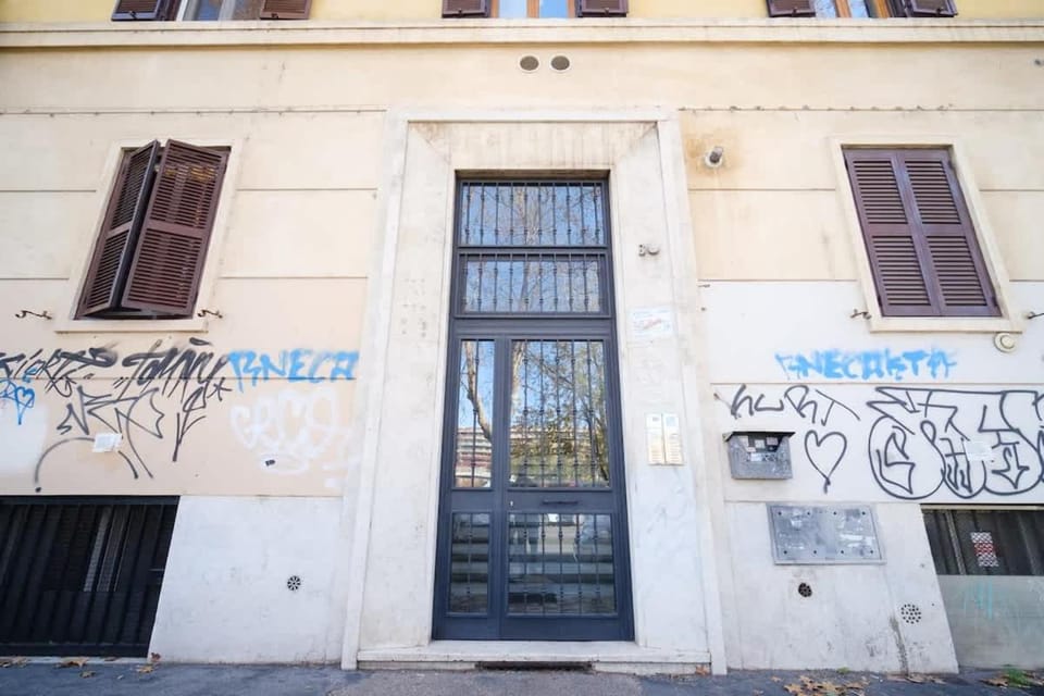La Casa di Dora by BuddyRent Apartment in Rome