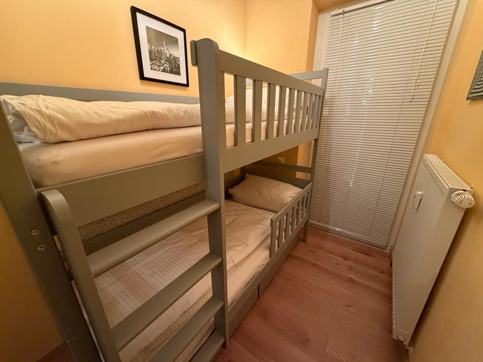bunk bed