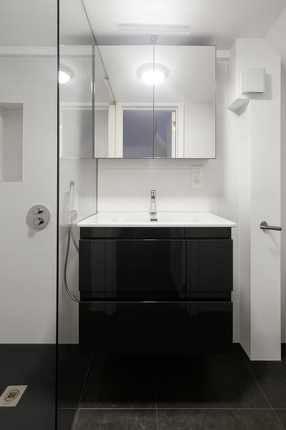 Modern Loft 1BR Sofa Bed 10min to Center Apartment in Brussels