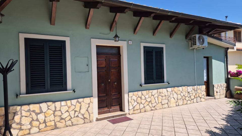 Property building, Inner courtyard view