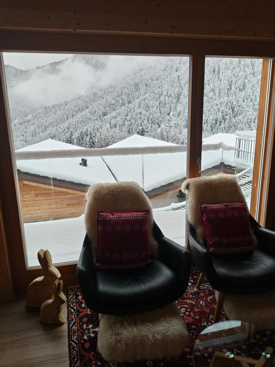 Chalet l'O - Charm and Modernity Chalet in Canton of Vaud