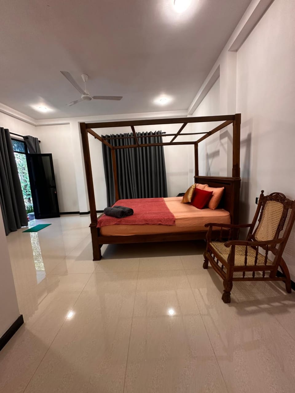 Villa Serine Apartment in Southern Province