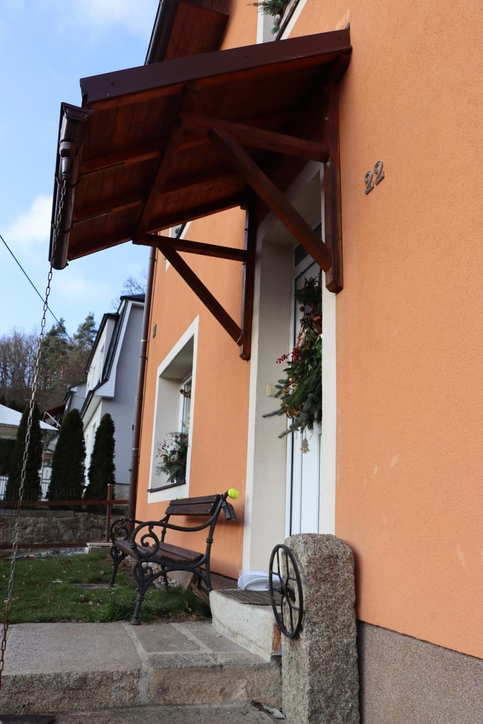 Facade/entrance