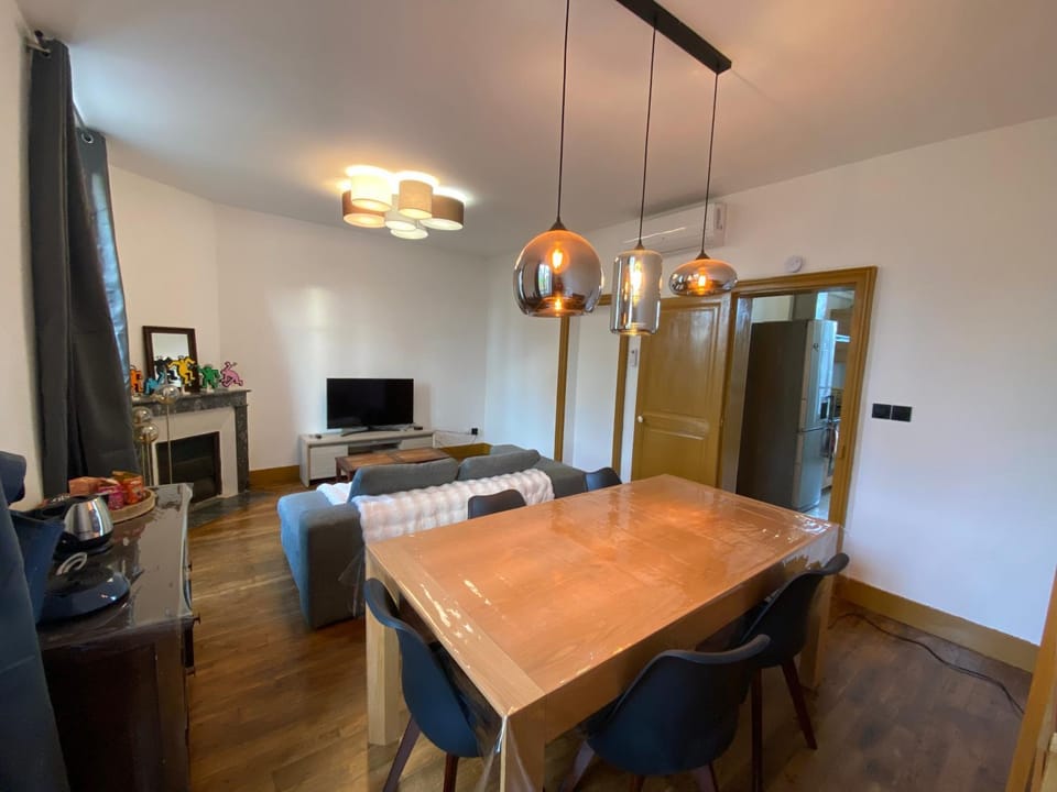 Le St-Benin 2 - Logement de 50m2 à 200m de la gare avec terrasse et jardin Apartment in Bourgogne-Franche-Comté