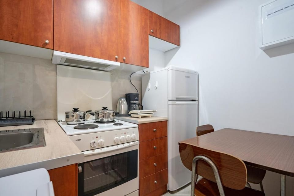 Authentic Athens Living In Zografou by ΜΡS Apartment in Athens