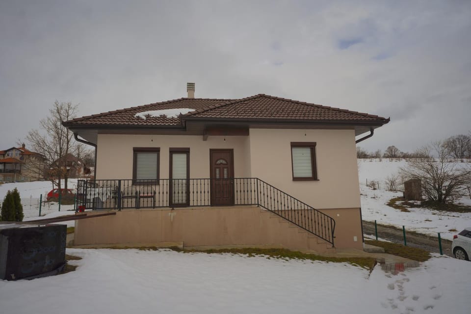 Property building, Winter