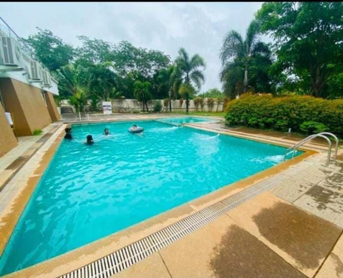 Day, People, Pool view, Swimming pool, group of guests