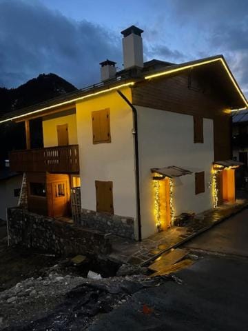 Property building, Night