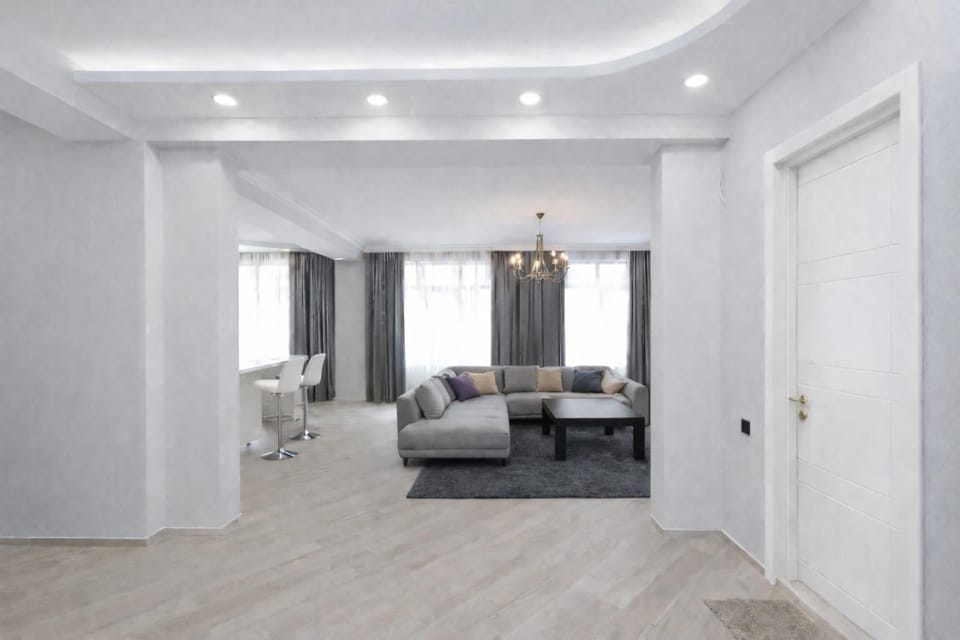 Bed, Living room, Photo of the whole room, Seating area, Bedroom