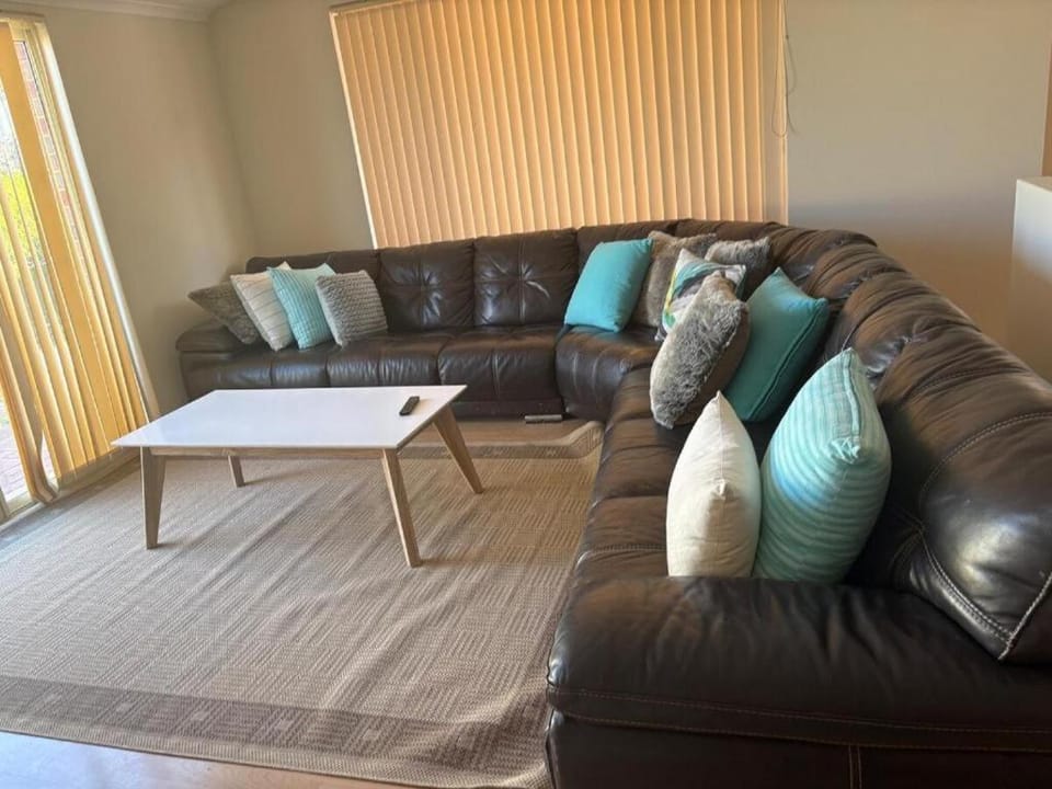 Bertram Family Retreat House in Perth