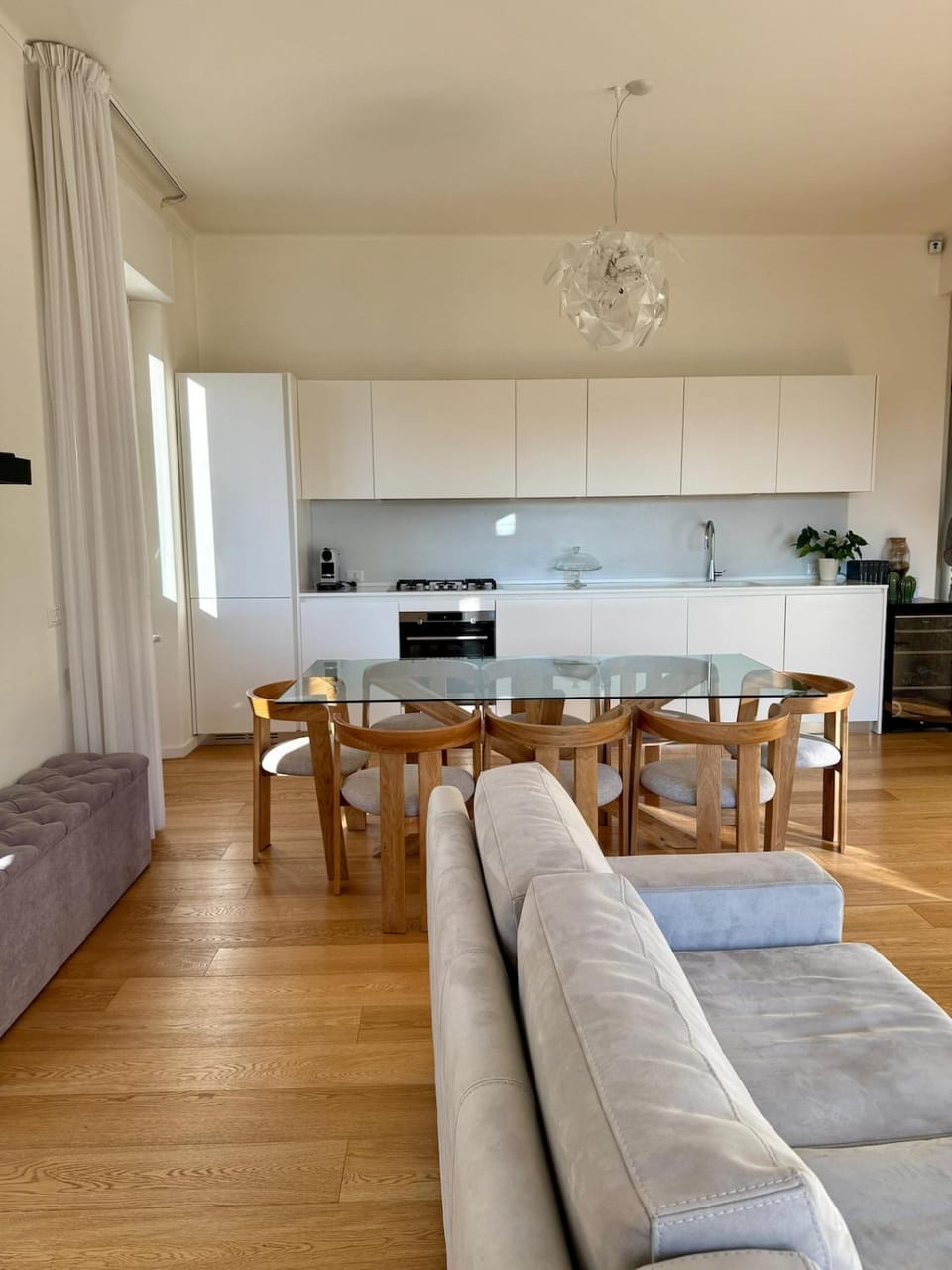 Kitchen or kitchenette, Living room