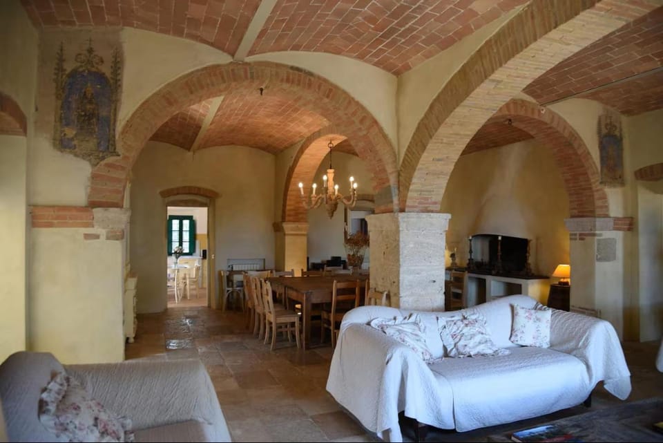 Patio, Living room, Dining area, fireplace