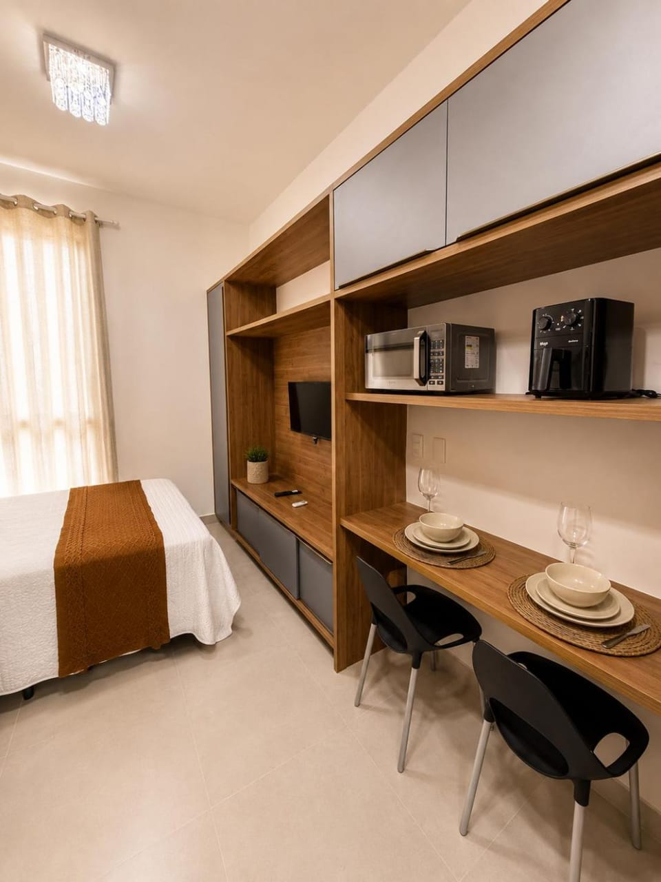 Coffee/tea facilities, Kitchen or kitchenette, Photo of the whole room, Dining area