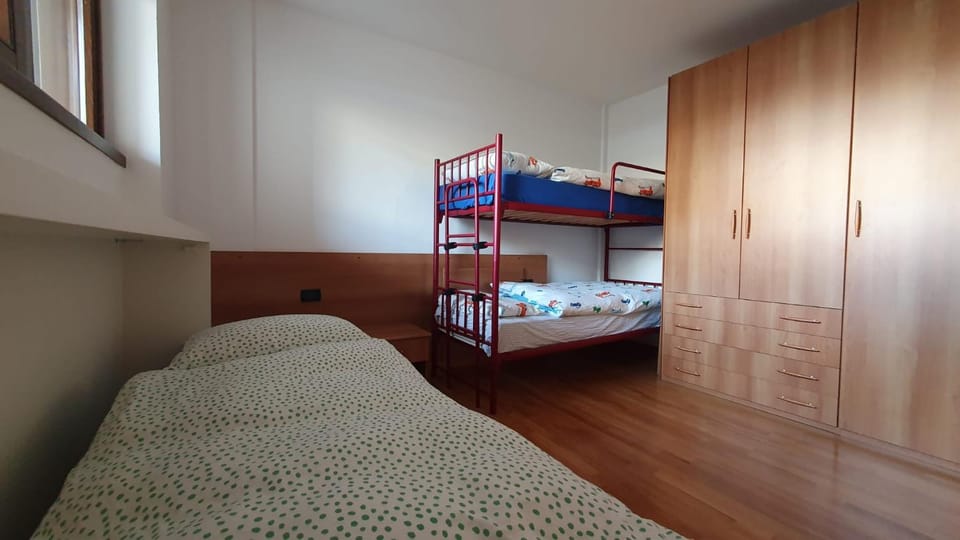 Bed, Bedroom, bunk bed, wardrobe