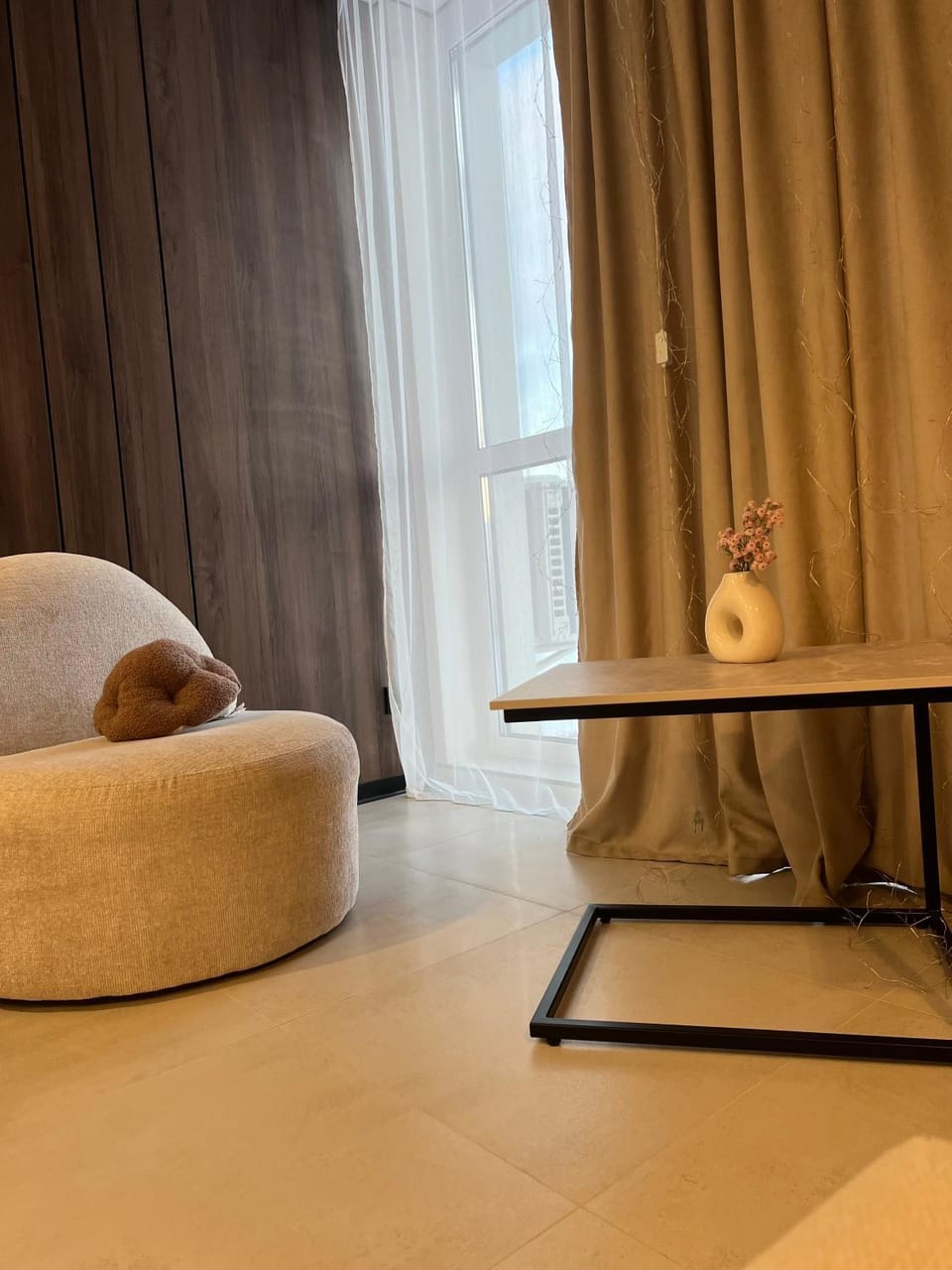 Апартаменти просторі 2 кімнати на Монастирський Apartment in Ukraine