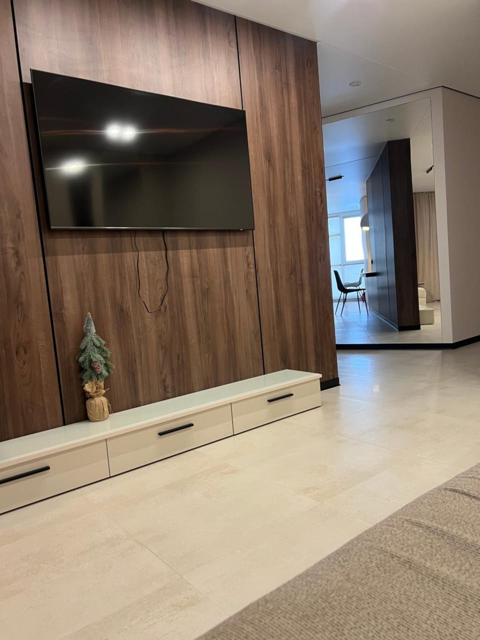 Апартаменти просторі 2 кімнати на Монастирський Apartment in Ukraine