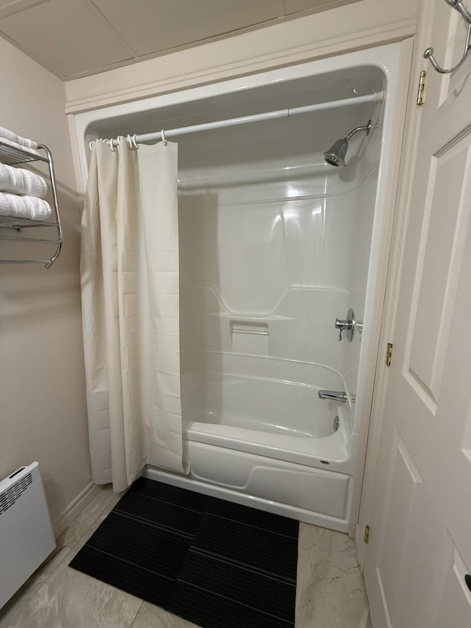 Appartement #4 avec chambre tout inclus Apartment in Baie-Comeau