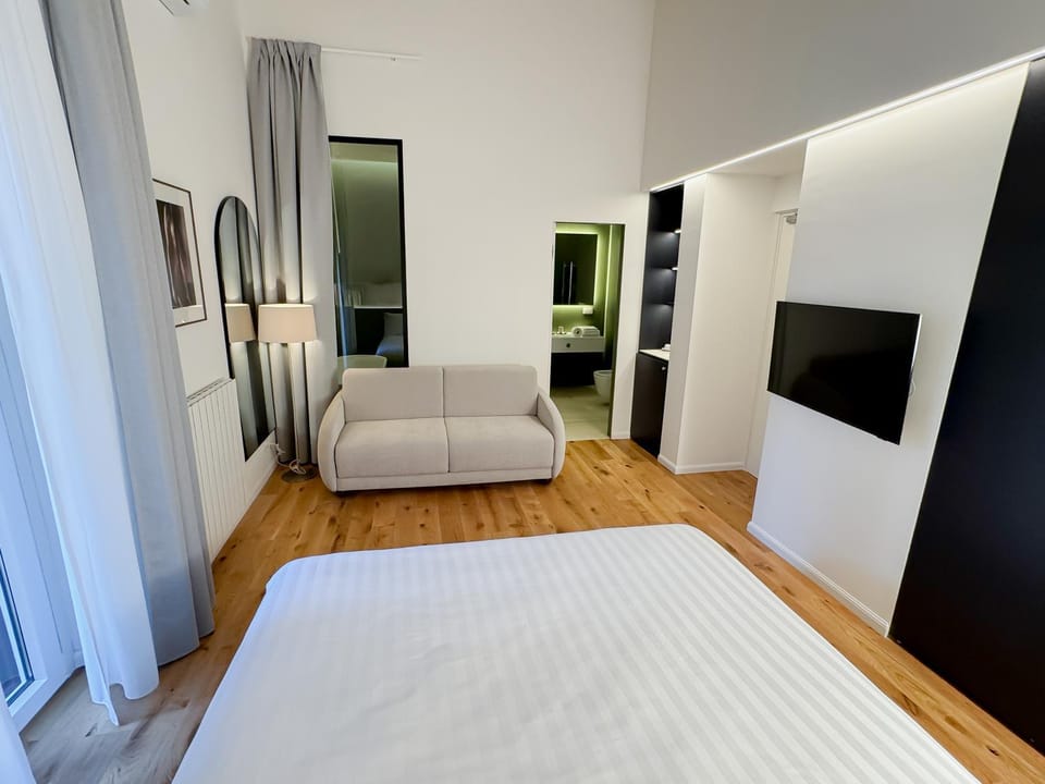 TV and multimedia, Bedroom