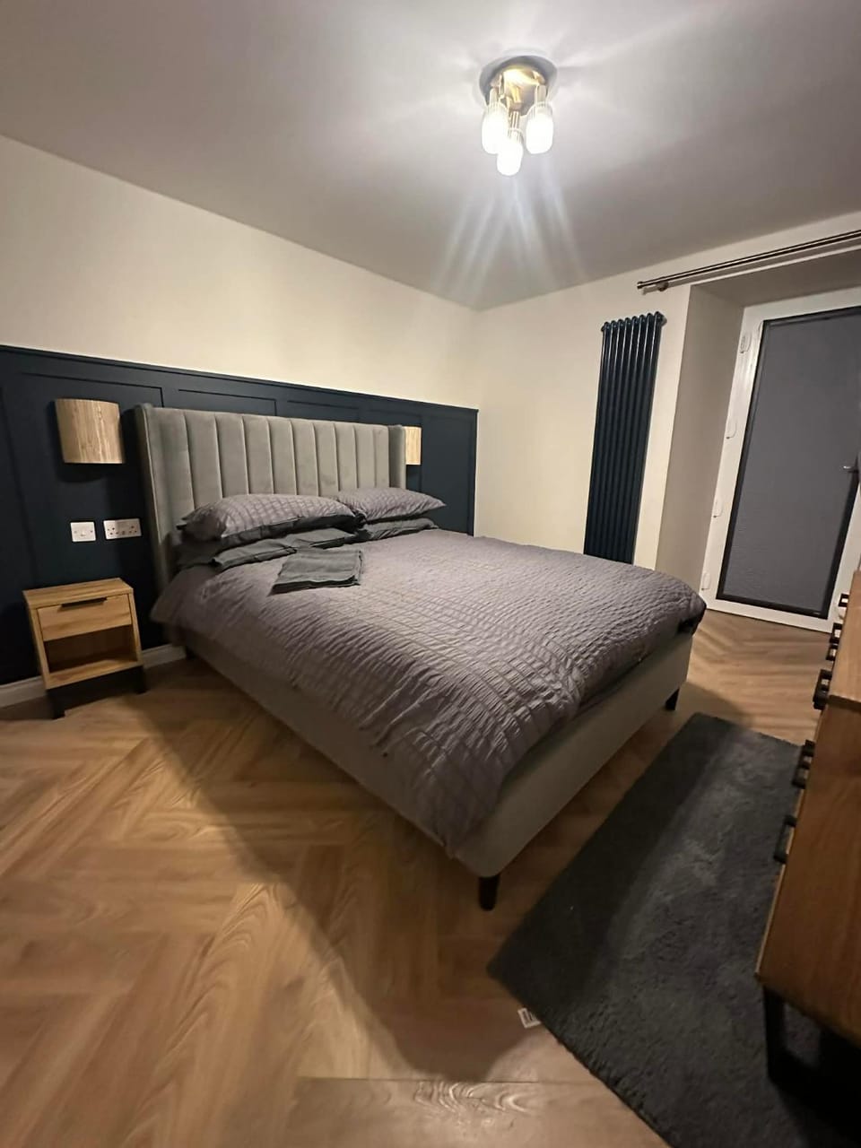 Stylish 1BR Apartment - Sleeps 4 - Parking & Pets - Coast Serviced Apartments - Enquire for Trade & Long Stays Apartment in Wick