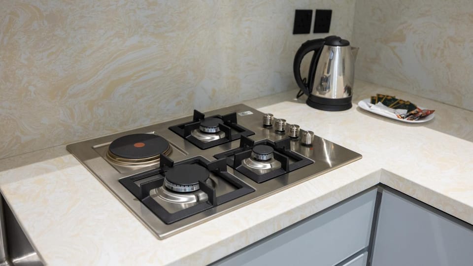 Coffee/tea facilities, Kitchen or kitchenette
