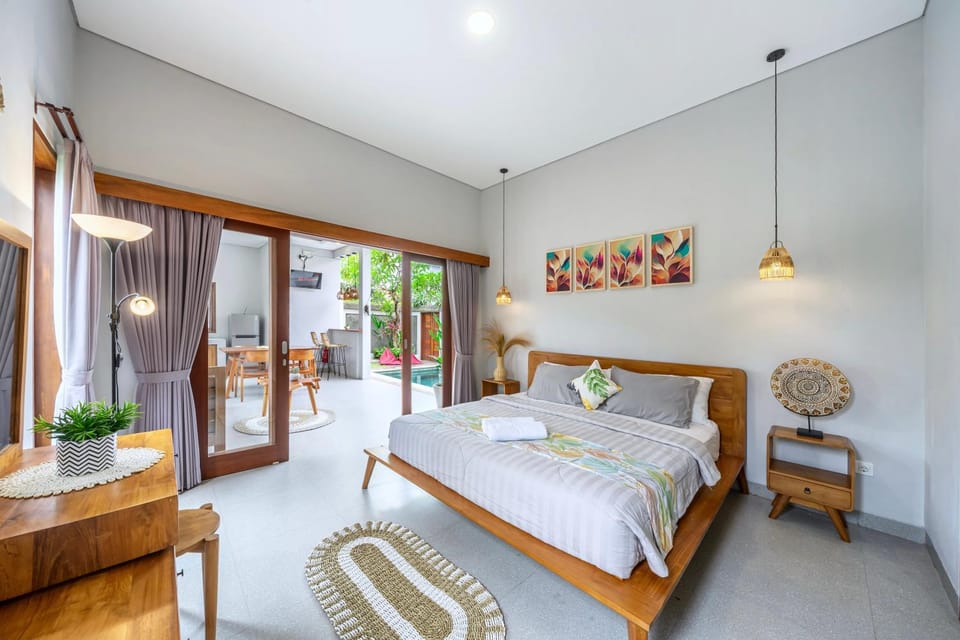 Bed, Photo of the whole room, Bedroom