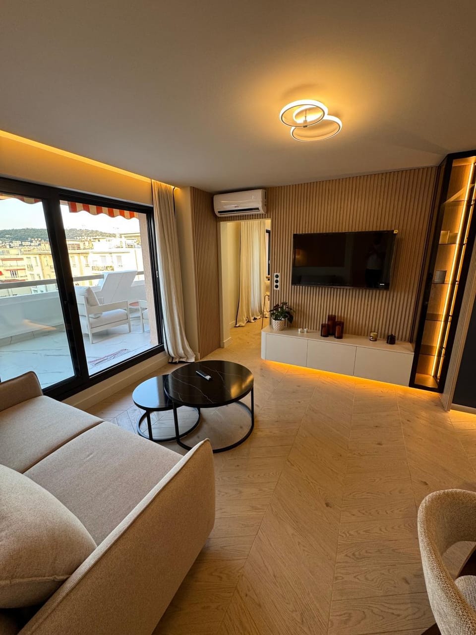 TV and multimedia, Living room