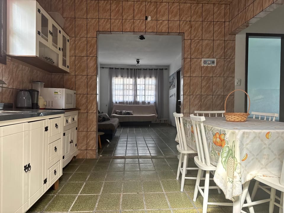 Casa de Praia Completa de 3 quartos a Poucos Metros do Mar House in Porto Belo