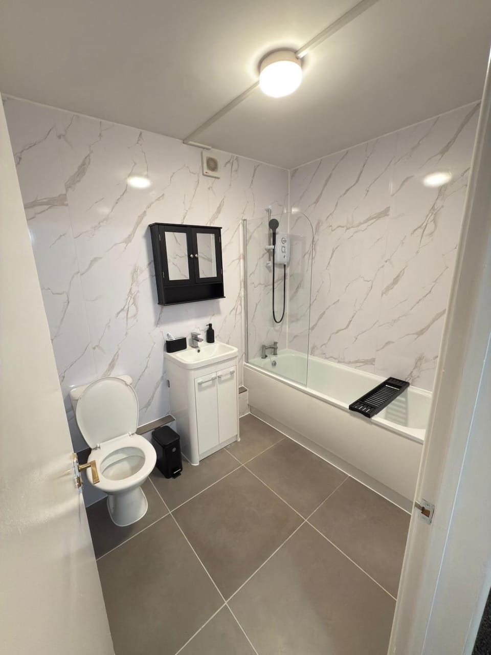 Shower, Toilet, Bathroom