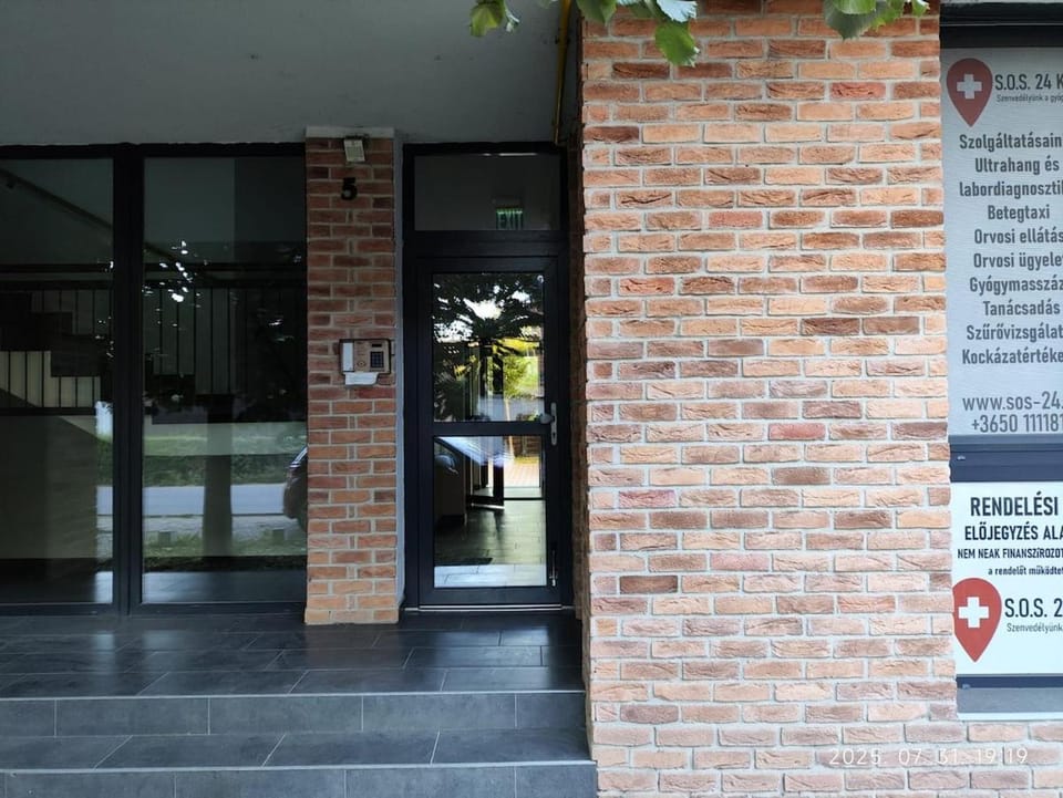 2 rooms, living room apartment with elevator Apartment in Szeged