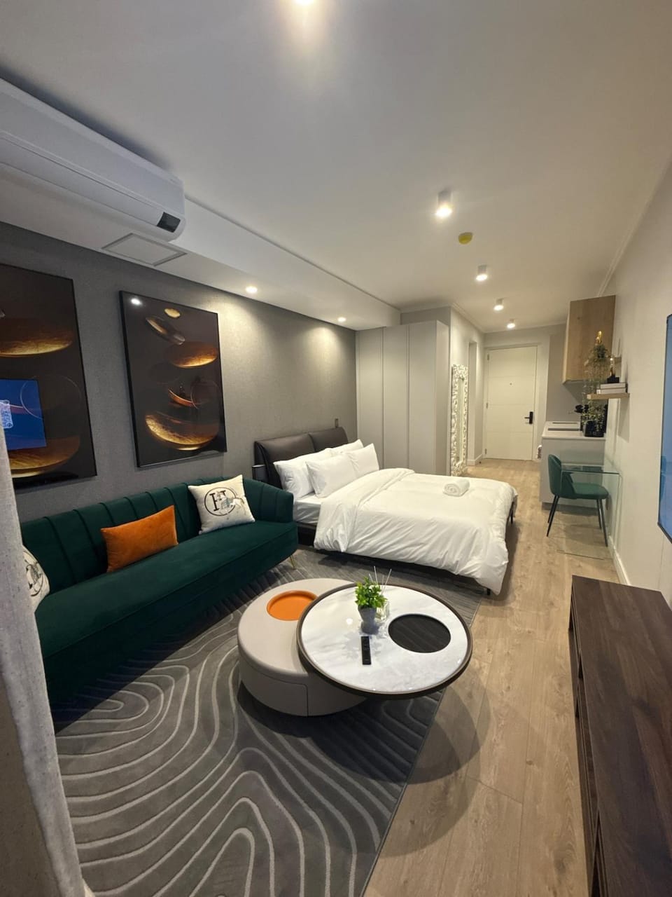 4413 At Ellipse Waterfall Apartment in Sandton