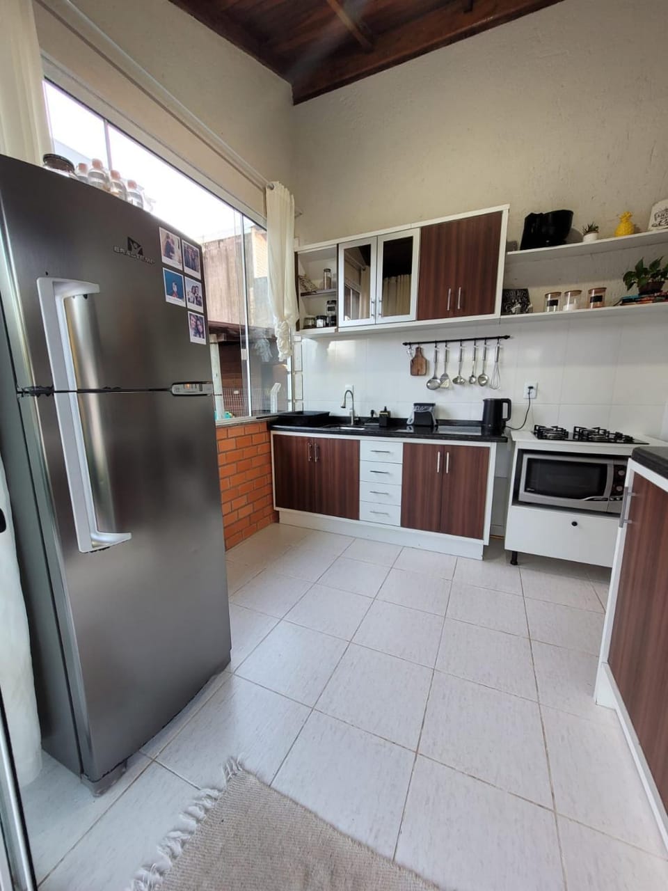 Kitchen or kitchenette, oven, pet friendly, stove