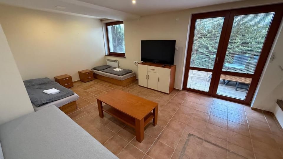 Living room, Photo of the whole room