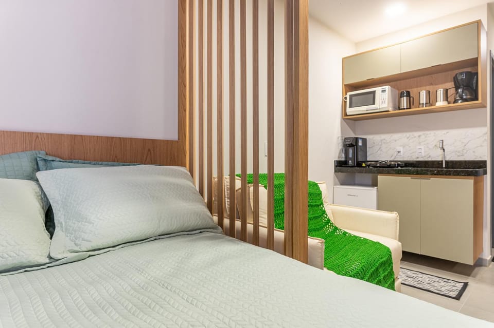 Bed, Kitchen or kitchenette, Photo of the whole room, Bedroom, minibar