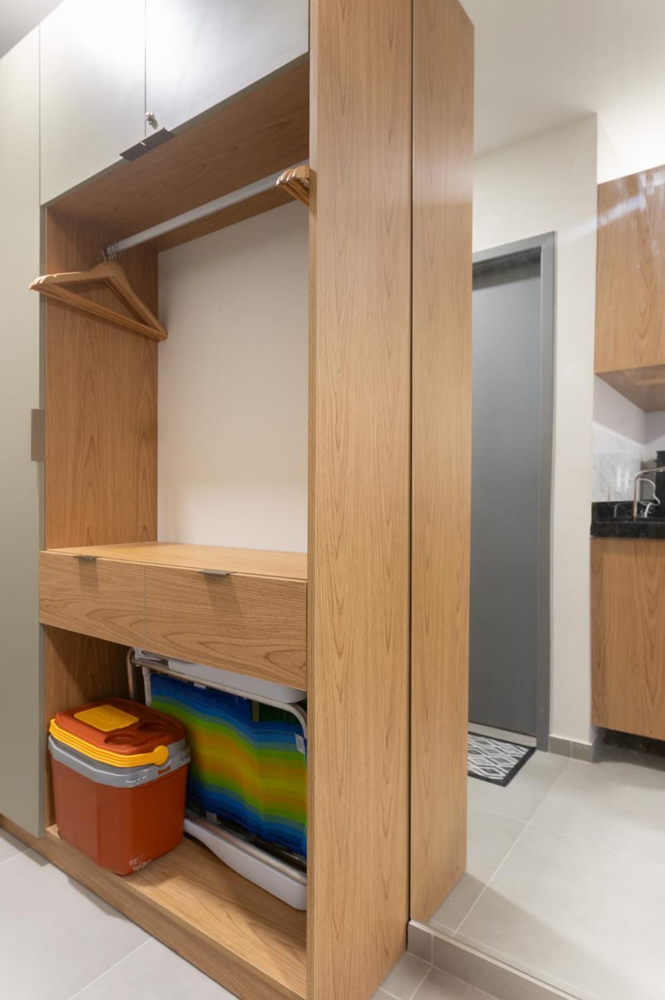 Kitchen or kitchenette, bunk bed, minibar, wardrobe