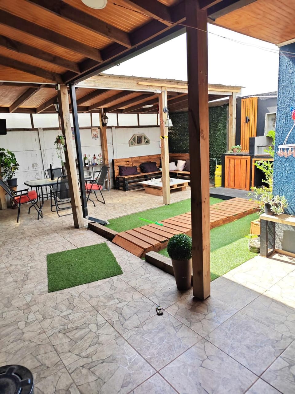 Linda casa amoblada con espacioso estaciónamiento Apartment in O'Higgins, Chile