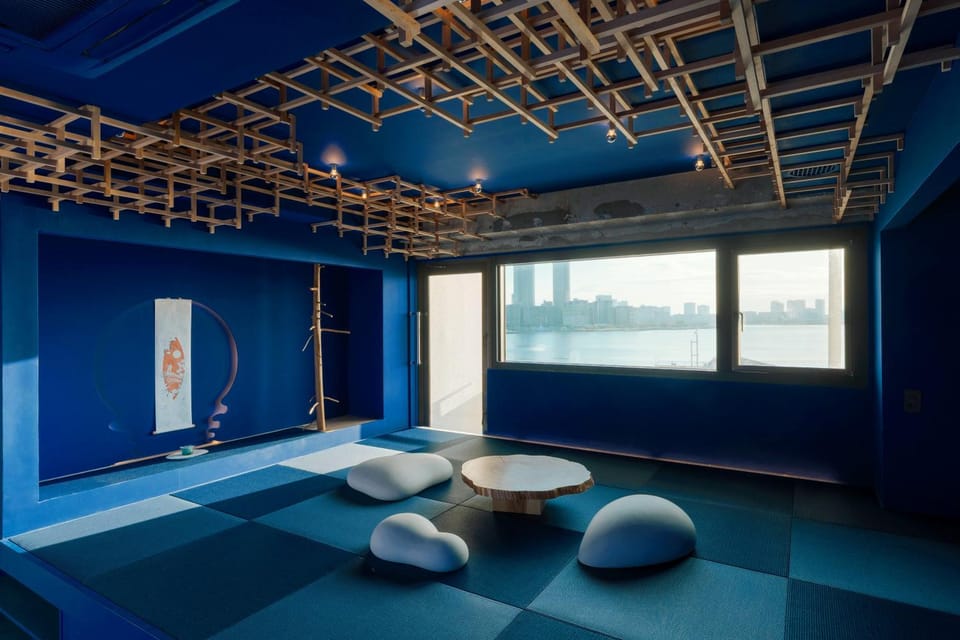 Living room, Decorative detail, Seating area, Sea view