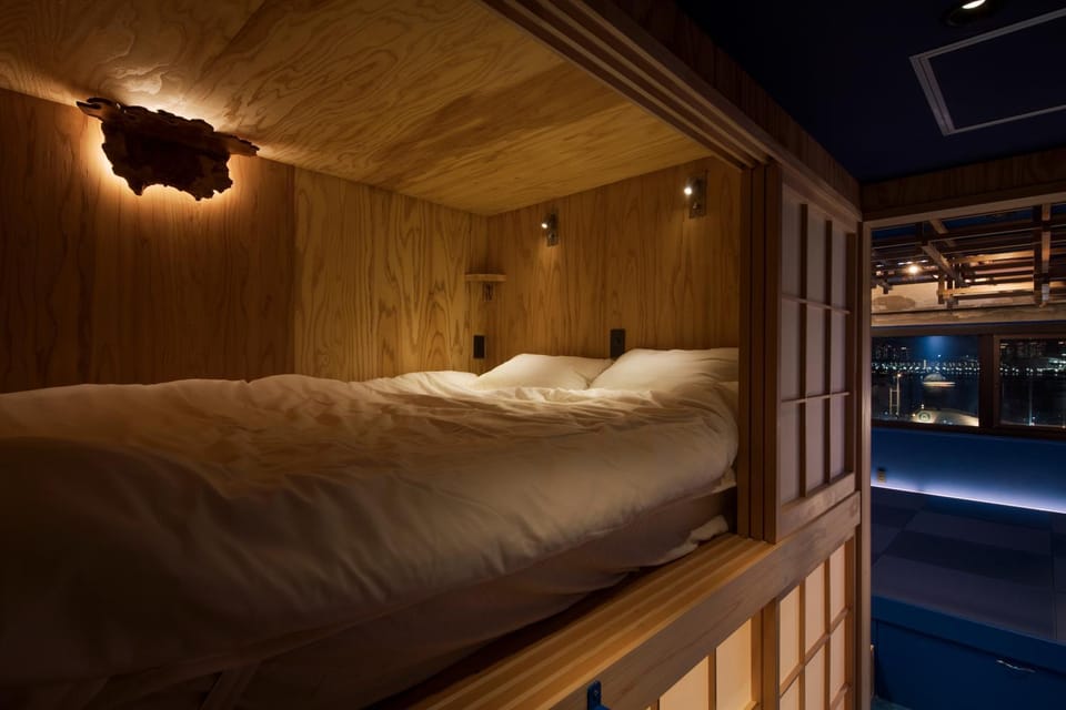 Bed, bunk bed