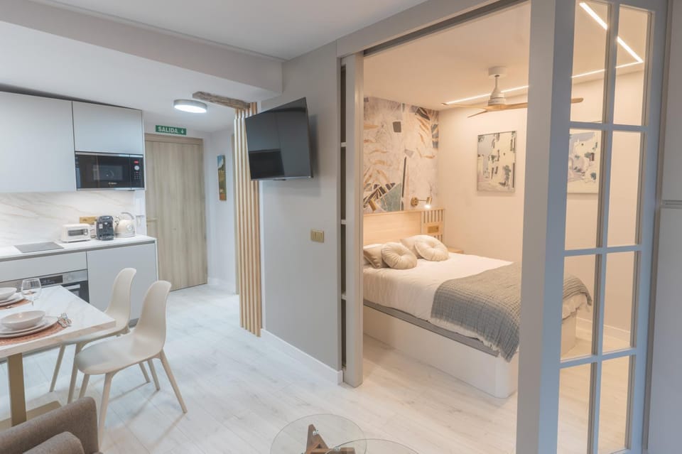 Living room, Bedroom, kitchen