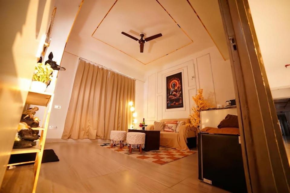 Lux 1bhk with balcony Apartment in Noida