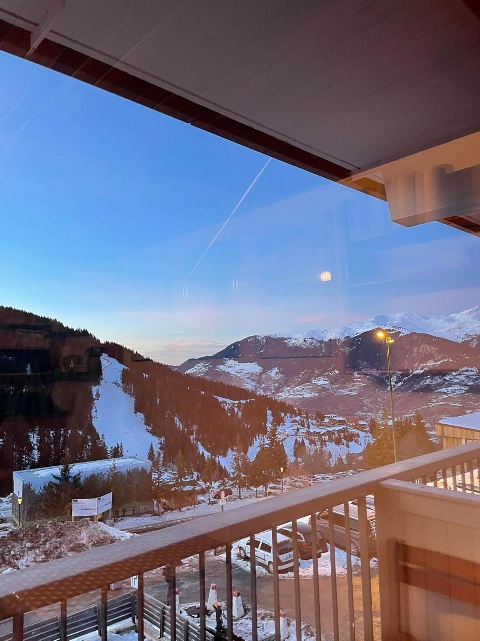 Van a louer au pied des pistes 2 Campground/ 
RV Resort in Bourg-Saint-Maurice