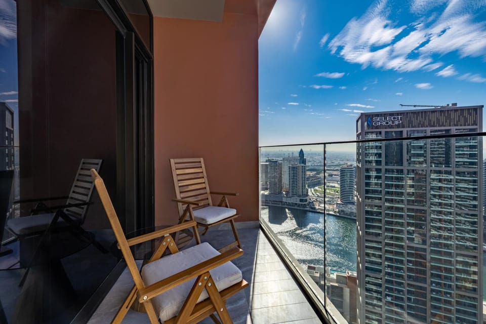 View (from property/room), Balcony/Terrace, City view, Sea view